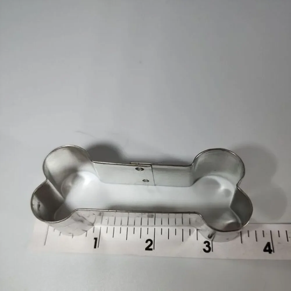 Dog Bone Cookie Cutter‎ 3.5